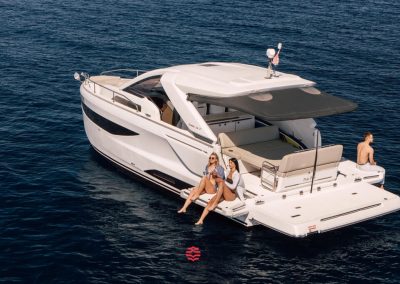 Jeanneau DB 37
