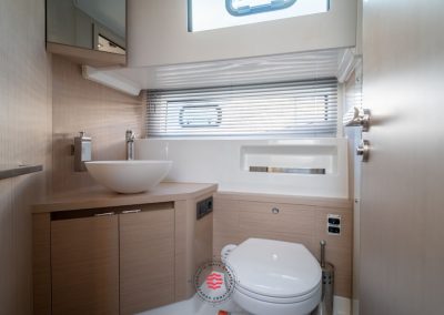 Jeanneau DB 37