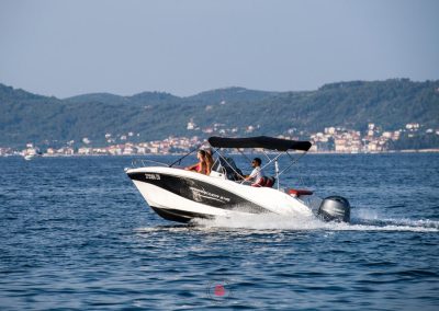 Okiboats Barracuda 545