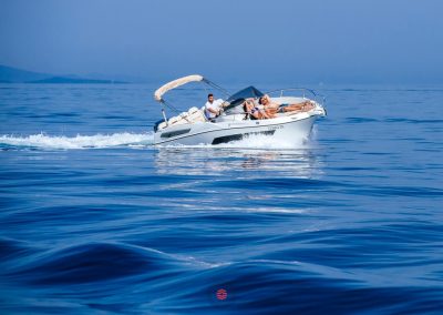 Karnic 7.8 Sundeck